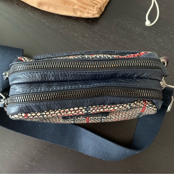 Small crossbody bag from Musette, genuine leather - Picture 4 of 8